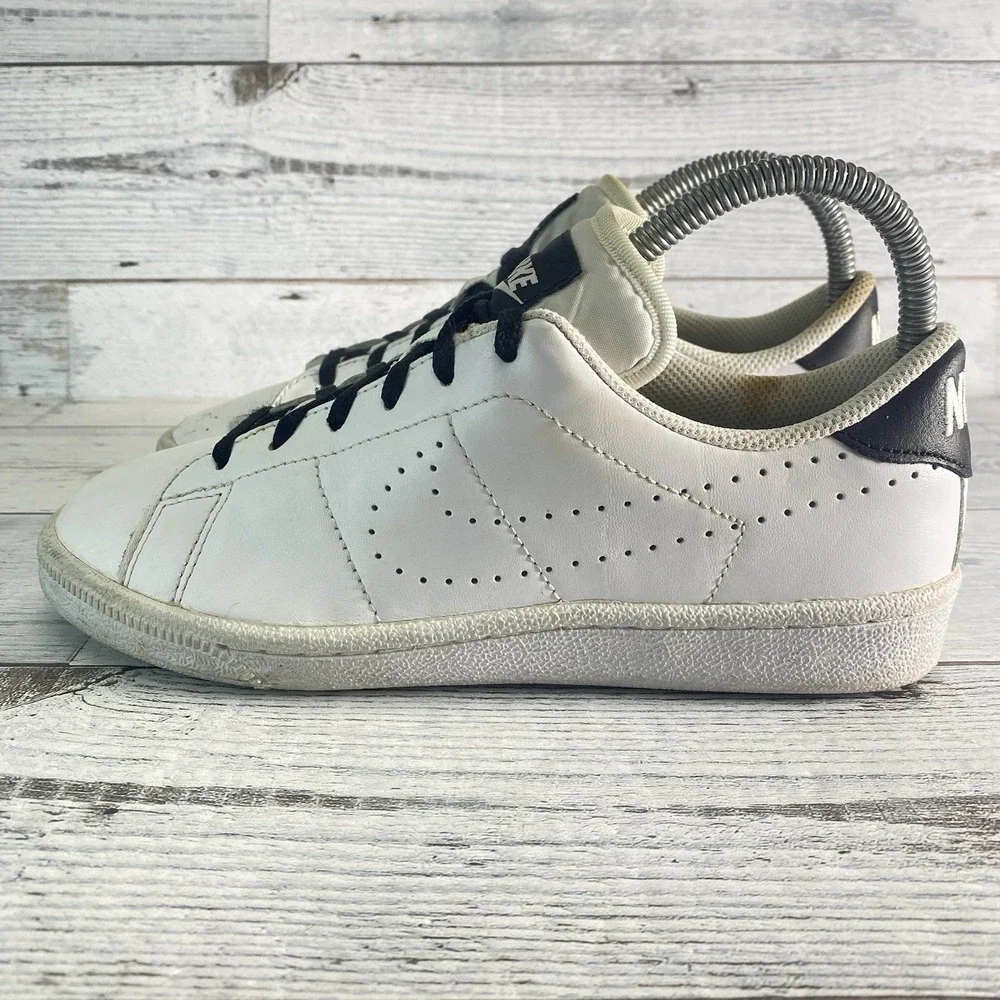 Nike Sneakers Kids 4.5Y White Leather Classic Casual Tennis Shoes 834123-101